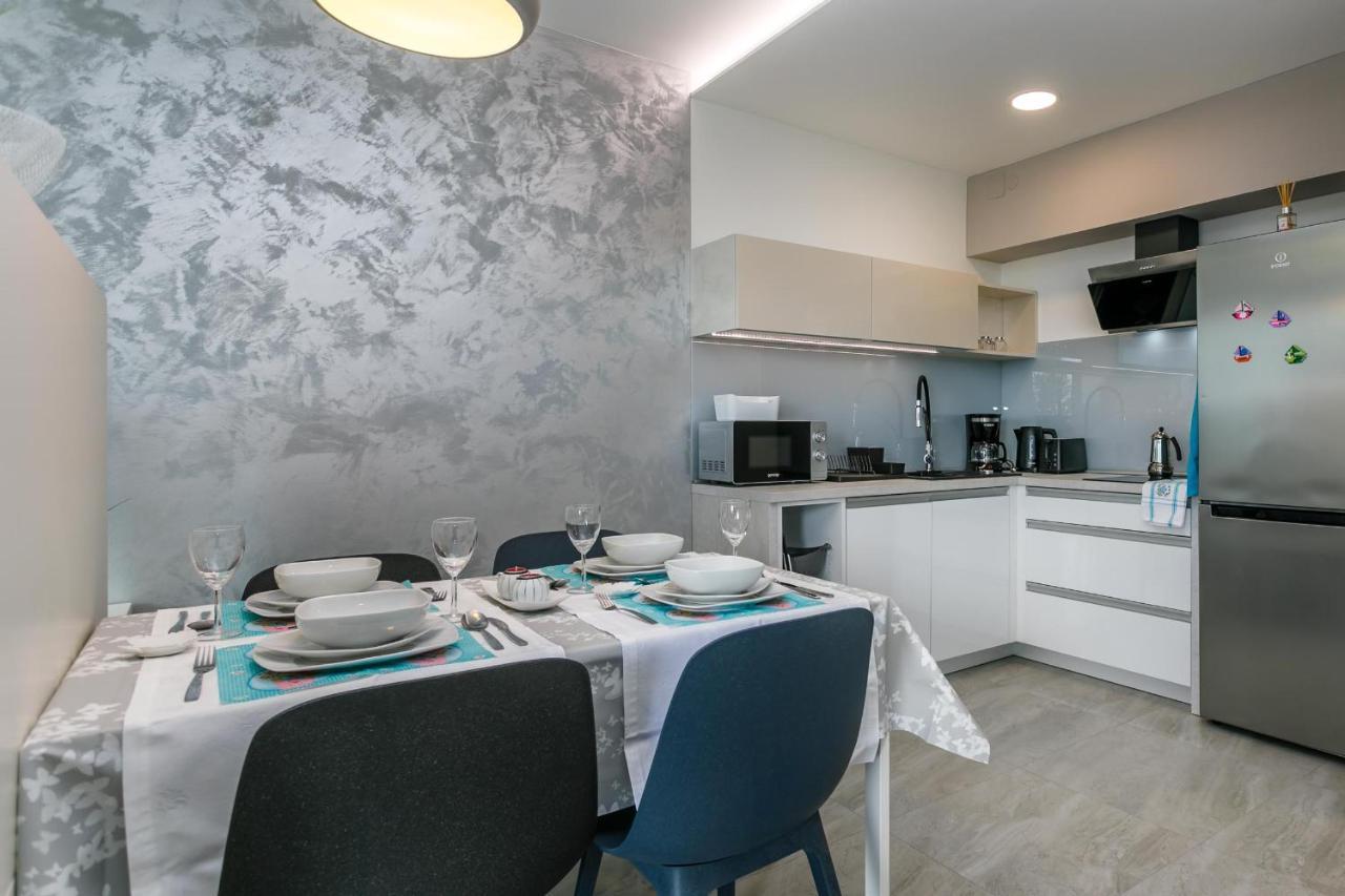 2A Partment Rukavina Appartement Njivice Buitenkant foto