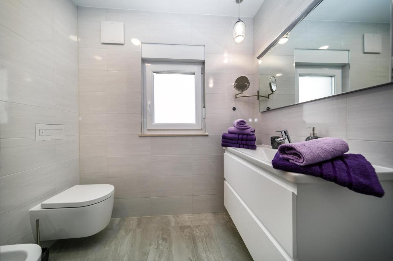 2A Partment Rukavina Appartement Njivice Buitenkant foto